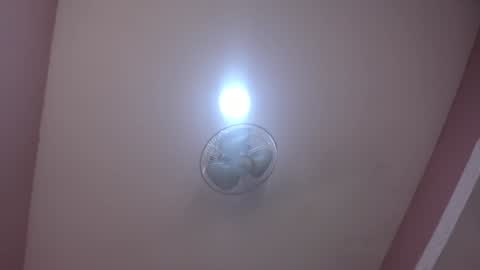 Snapshot of abbey_walker chatting on 02.04.25 abbey_walker online show from 02.04.25