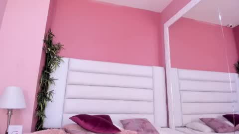 Snapshot of abbey_walker chatting on 02.18.25 abbey_walker online show from 02.18.25