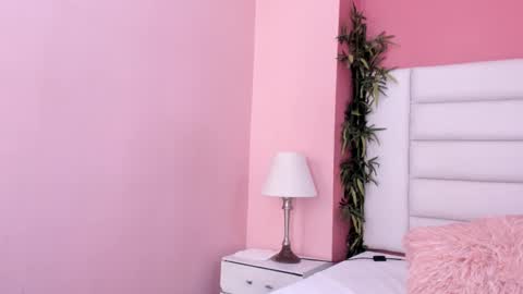 Snapshot of abbey_walker chatting on 02.20.25 abbey_walker online show from 02.20.25