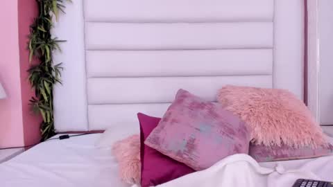 Snapshot of abbey_walker chatting on 02.26.25 abbey_walker online show from 02.26.25