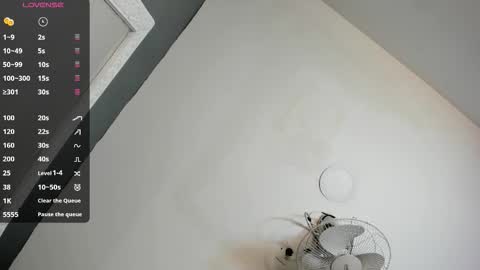 Snapshot of abbey_walker chatting on 10.20.25 abbey_walker online show from 10.20.25