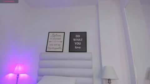 Snapshot of abbey_walker chatting on 12.22.25 abbey_walker online show from 12.22.25