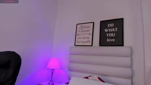 Snapshot of abbey_walker chatting on 01.17.26 abbey_walker online show from 01.17.26