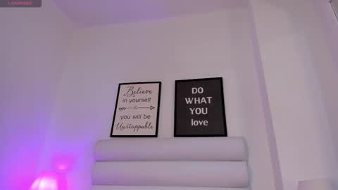 Snapshot of abbey_walker chatting on 01.19.26 abbey_walker online show from 01.19.26