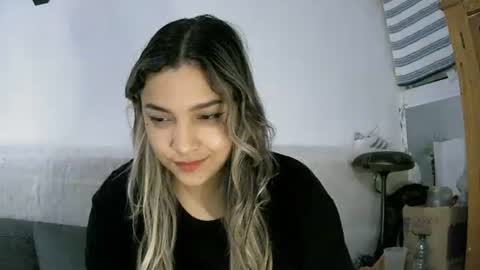 Snapshot of abbie_23 chatting on 04.04.26 Abbie cute online show from 04.04.26