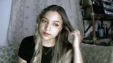 Snapshot of abbie_23 chatting on 04.22.26 Abbie cute online show from 04.22.26