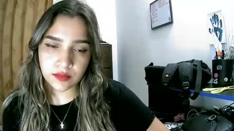 Snapshot of abbie_23 chatting on 06.14.26 Abbie cute online show from 06.14.26