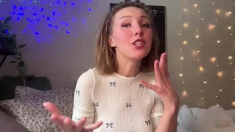 Abbie online show from 12.18.25