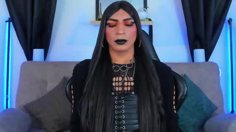 Abbigail Fuster  online show from 05.04.26