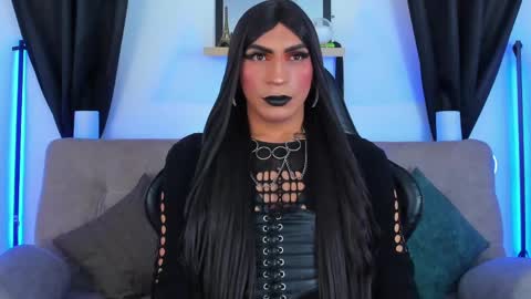 Abbigail Fuster  online show from 05.05.26