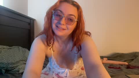 Snapshot of abbiwillow chatting on 04.10.26 Abbi Willow online show from 04.10.26