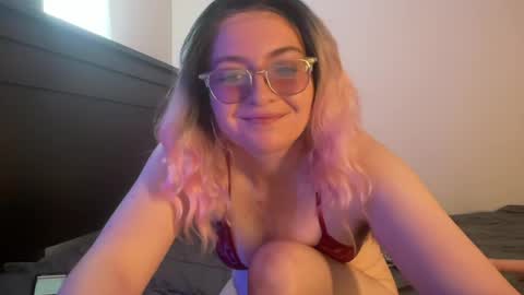 Snapshot of abbiwillow chatting on 05.02.26 Abbi Willow online show from 05.02.26