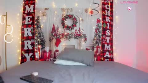 Snapshot of abby_evans05 chatting on 12.20.25 Abby online show from 12.20.25