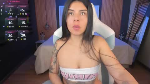 abby_fox7 online show from 10.17.25