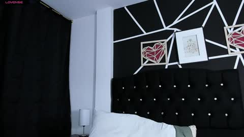 Snapshot of abby_kate chatting on 12.03.24 Kate online show from 12.03.24