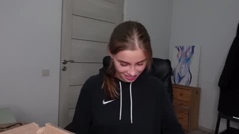 Snapshot of abby_laker chatting on 12.03.24 ABBY LAKER online show from 12.03.24