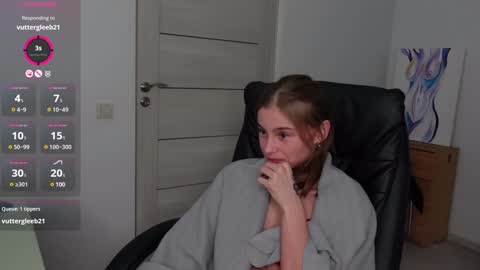 Snapshot of abby_laker chatting on 12.04.24 ABBY LAKER online show from 12.04.24