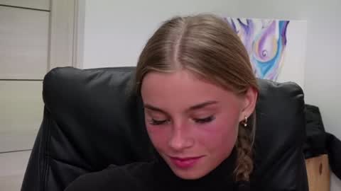 Snapshot of abby_laker chatting on 12.15.24 ABBY LAKER online show from 12.15.24