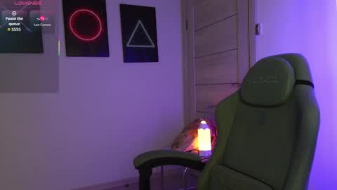 Snapshot of abby_laker chatting on 10.07.25 ABBY LAKER online show from 10.07.25