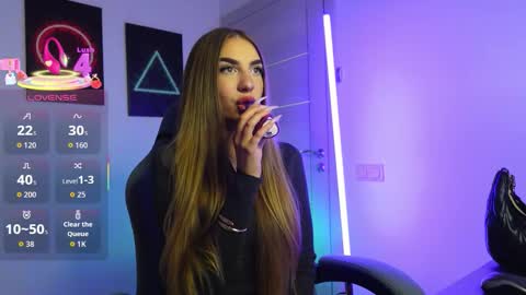 Snapshot of abby_laker chatting on 10.11.25 ABBY LAKER online show from 10.11.25