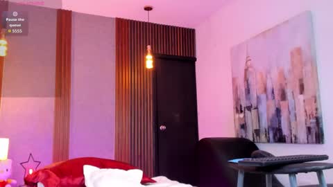 Snapshot of abby_sins chatting on 10.19.25 Abby online show from 10.19.25