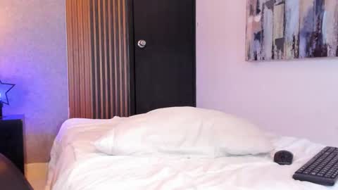 Snapshot of abby_sins chatting on 11.15.25 Abby online show from 11.15.25