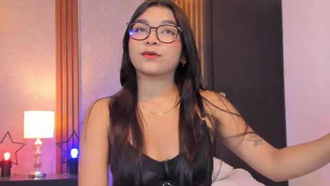 Snapshot of abby_sins chatting on 11.20.25 Abby online show from 11.20.25