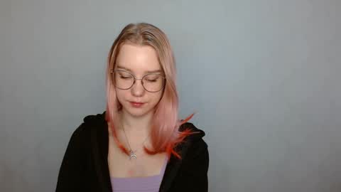 Snapshot of abbymoore__ chatting on 12.13.24 Abby Lovense is active online show from 12.13.24