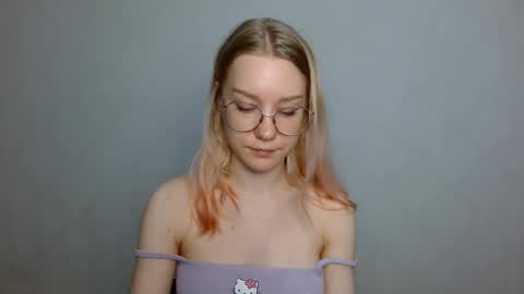 Snapshot of abbymoore__ chatting on 01.24.25 Abby Lovense is active online show from 01.24.25