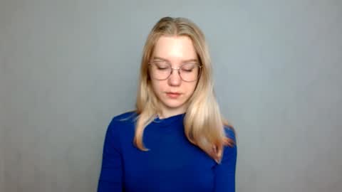 Snapshot of abbymoore__ chatting on 02.26.25 Abby Lovense is active online show from 02.26.25