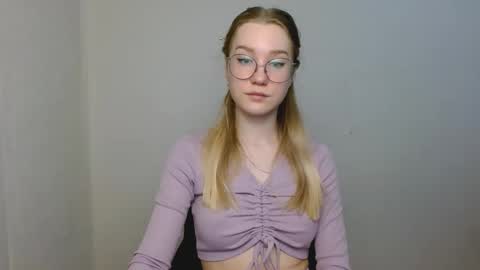 Abby Lovense is active online show from 01.15.26