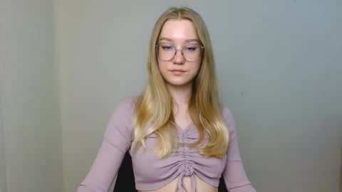 Abby Lovense is active online show from 02.28.26