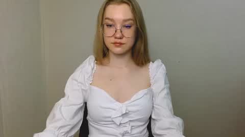 Snapshot of abbymoore__ chatting on 06.20.26 Abby Lovense is active online show from 06.20.26