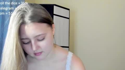 Snapshot of abbywyte chatting on 01.18.25 Abby Stream at Sat Sun Mon Fri online show from 01.18.25