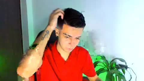 Independence model AbelAsburgo online show from 06.23.26