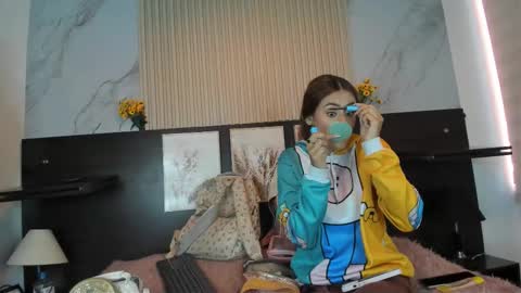 Snapshot of abella_as chatting on 09.12.25 Abella online show from 09.12.25