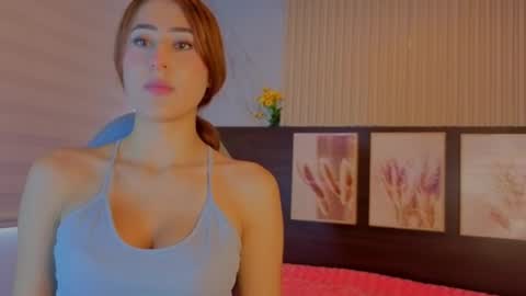 Snapshot of abella_as chatting on 09.19.25 Abella online show from 09.19.25