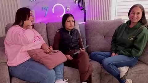 abella_as_ online show from 02.24.26