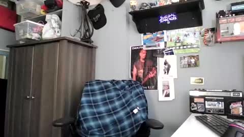 AJ online show from 06.23.26