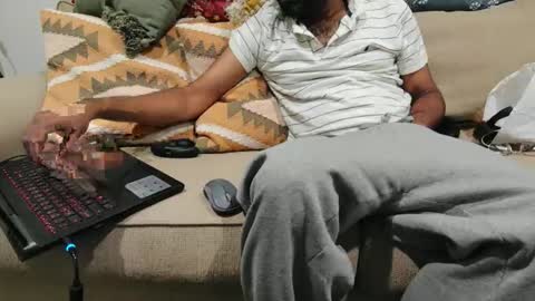 Naked Gentleman online show from 04.06.26