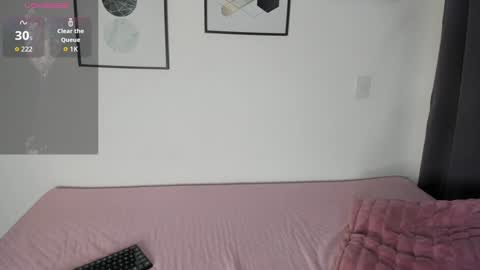 Snapshot of abigail_w chatting on 03.18.26 abigail online show from 03.18.26