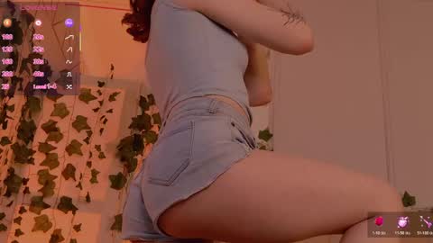 Snapshot of abigailforl chatting on 05.15.26 abigailforl online show from 05.15.26