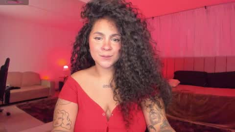 Snapshot of abigaill_13 chatting on 03.10.25 Abigail online show from 03.10.25