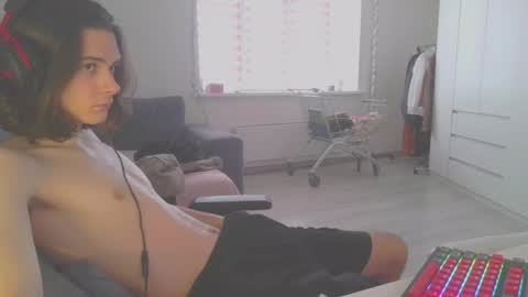 Snapshot of abobus123 chatting on 12.27.24 hi cum in pvt noi extra tip online show from 12.27.24