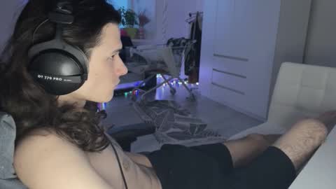 Snapshot of abobus123 chatting on 02.25.26 hi cum in pvt noi extra tip online show from 02.25.26