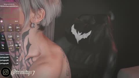 Snapshot of abril__colen chatting on 01.01.25 April online show from 01.01.25