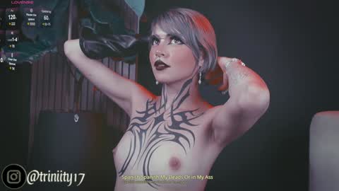 Snapshot of abril__colen chatting on 01.26.25 April online show from 01.26.25