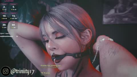 Snapshot of abril__colen chatting on 01.27.25 April online show from 01.27.25