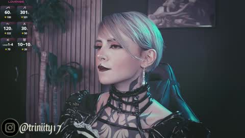 Snapshot of abril__colen chatting on 01.31.25 April online show from 01.31.25