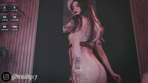 Snapshot of abril__colen chatting on 02.07.25 April online show from 02.07.25